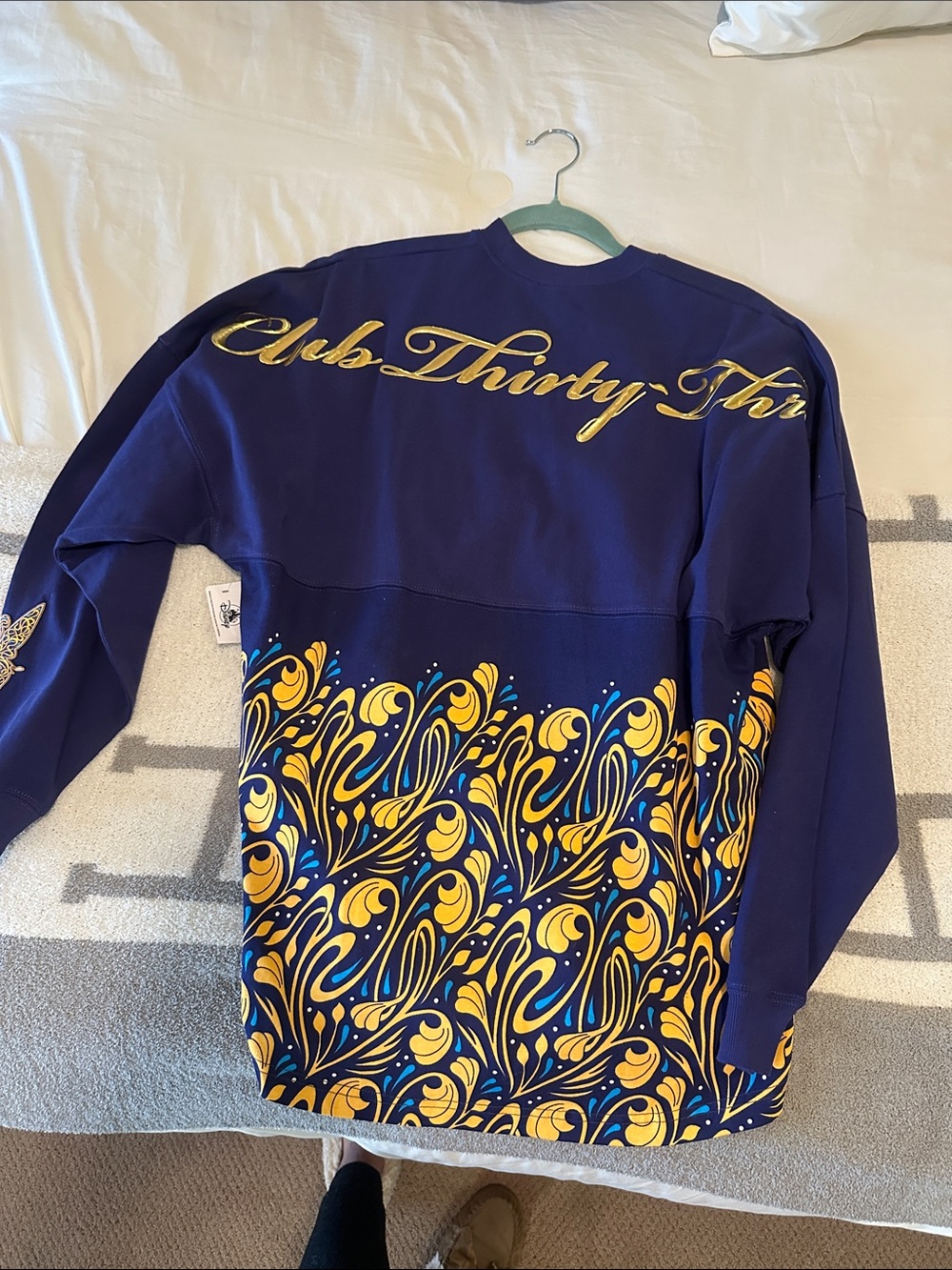 Club 33 Disney Spirit Jersey size small NWT